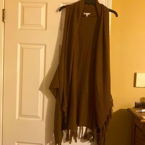Brown mid-length cardigan with fringes